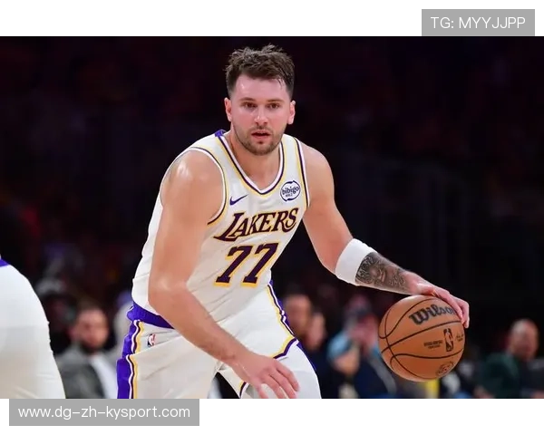 东契奇后场推进,达拉斯独行侠时间管理清楚 东契奇后场推进,达拉斯独行侠时间管理清楚